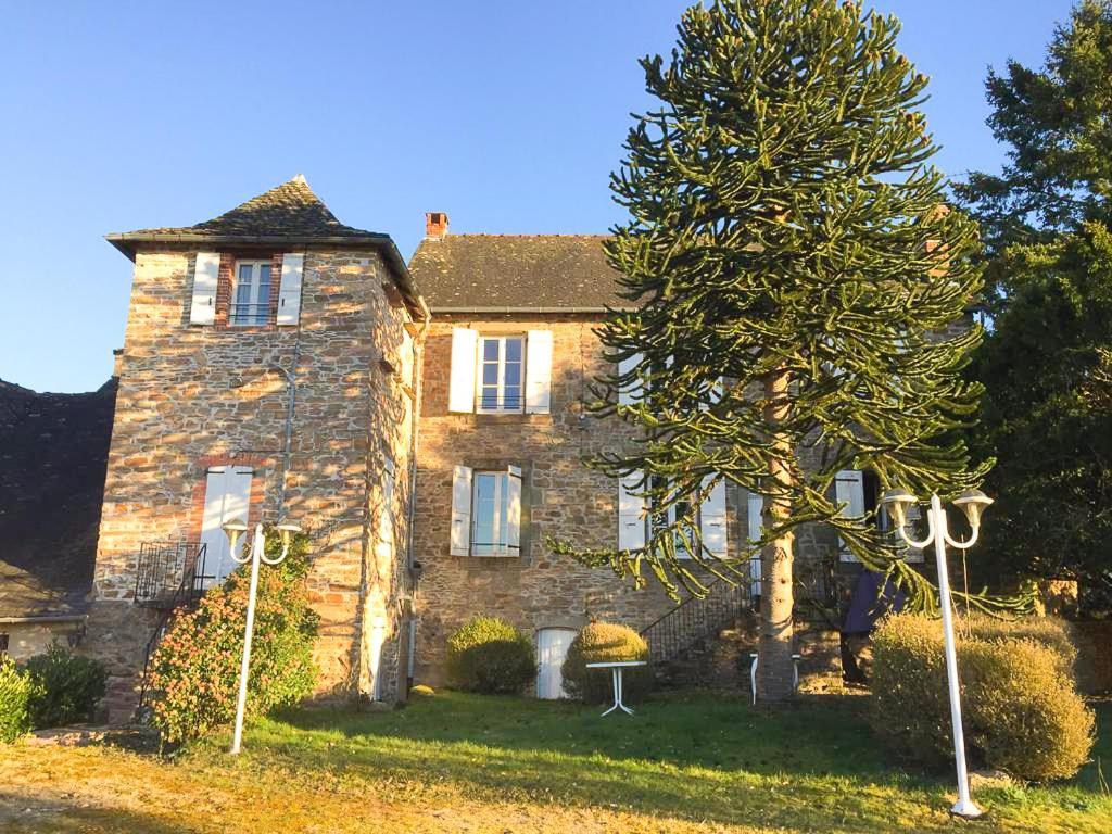 Le Saint-Etienne Hotell Aubazines Exteriör bild