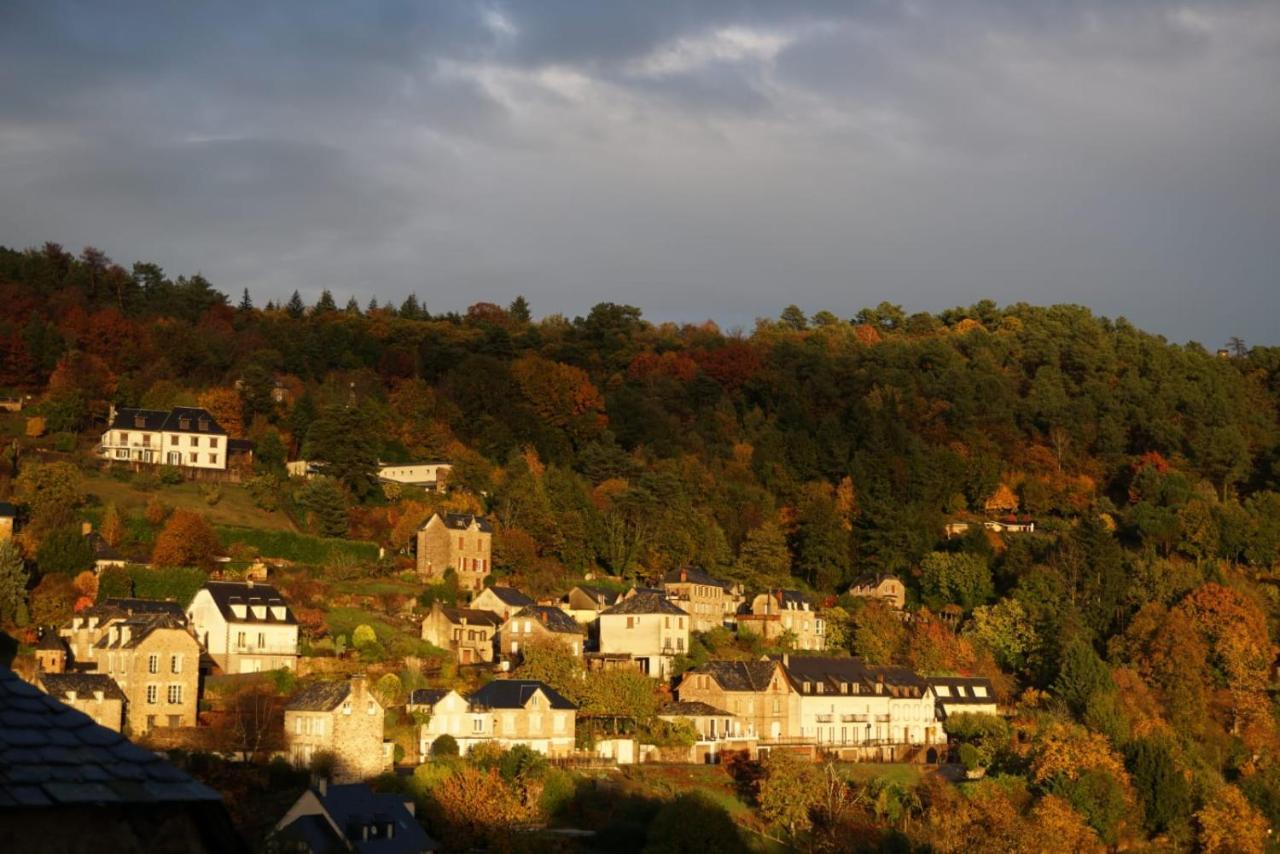 Le Saint-Etienne Hotell Aubazines Exteriör bild